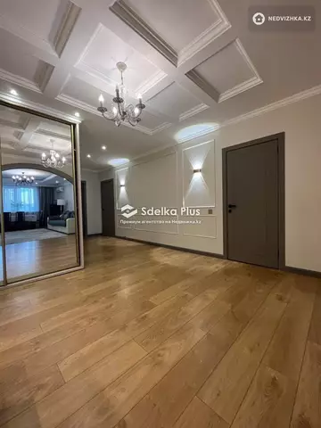 4-комнатная квартира, этаж 7 из 9, 172 м²