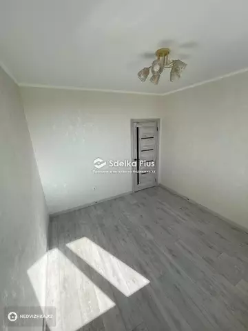 2-комнатная квартира, этаж 3 из 8, 48 м²