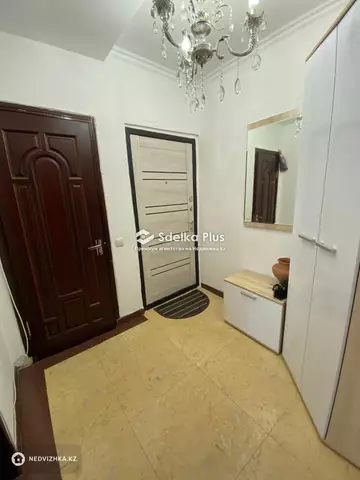 3-комнатная квартира, этаж 9 из 9, 67 м²