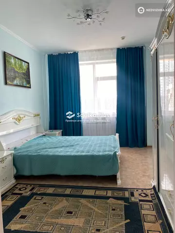 3-комнатная квартира, этаж 8 из 10, 90 м²