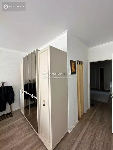 3-комнатная квартира, этаж 12 из 13, 93 м²