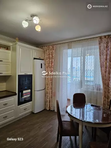 3-комнатная квартира, этаж 14 из 23, 93 м²