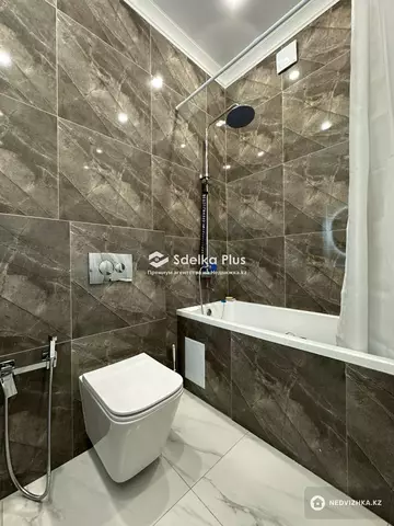 2-комнатная квартира, этаж 10 из 11, 70 м²
