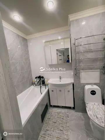 2-комнатная квартира, этаж 3 из 5, 45 м²