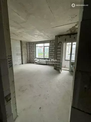 3-комнатная квартира, этаж 2 из 16, 100 м²