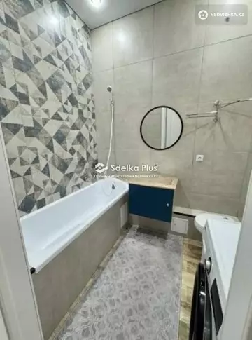 1-комнатная квартира, этаж 3 из 12, 38 м²