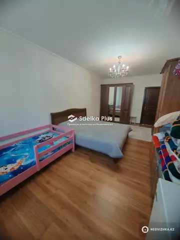 3-комнатная квартира, этаж 15 из 19, 107 м²