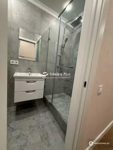 3-комнатная квартира, этаж 9 из 12, 80 м²