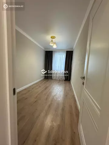 3-комнатная квартира, этаж 9 из 12, 80 м²