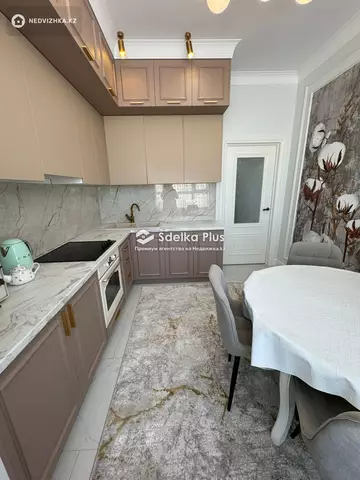 3-комнатная квартира, этаж 10 из 12, 87 м²