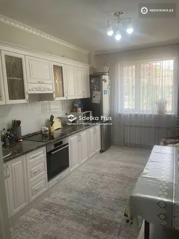 2-комнатная квартира, этаж 2 из 10, 67 м²
