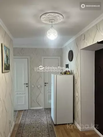 2-комнатная квартира, этаж 3 из 9, 60 м²