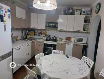 4-комнатный дом, 10 соток, 130 м²