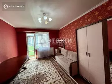 3-комнатная квартира, этаж 4 из 14, 80 м², на длительный срок