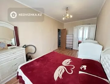 2-комнатная квартира, этаж 8 из 9, 65 м²