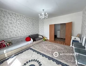 2-комнатная квартира, этаж 8 из 9, 65 м²