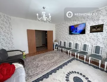 2-комнатная квартира, этаж 8 из 9, 65 м²