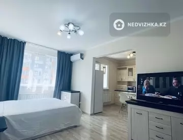 1-комнатная квартира, этаж 5 из 12, 40 м², по часам