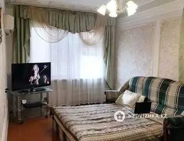 2-комнатная квартира, этаж 4 из 5, 52 м²