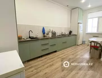 3-комнатная квартира, этаж 2 из 12, 95 м²