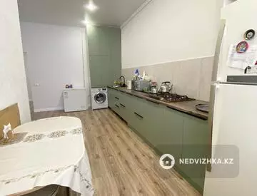 3-комнатная квартира, этаж 2 из 12, 95 м²