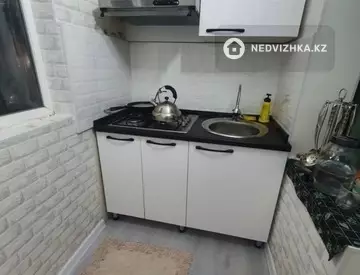 2-комнатная квартира, этаж 4 из 5, 52 м²