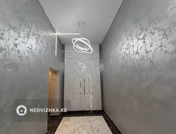 1-комнатная квартира, этаж 6 из 9, 82 м²