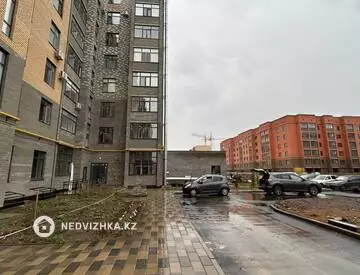 1-комнатная квартира, этаж 6 из 9, 82 м²