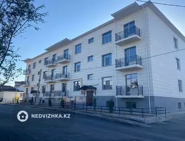 3-комнатная квартира, этаж 2 из 3, 128 м²