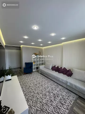 3-комнатная квартира, этаж 3 из 8, 90 м²