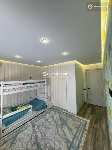 3-комнатная квартира, этаж 3 из 8, 90 м²