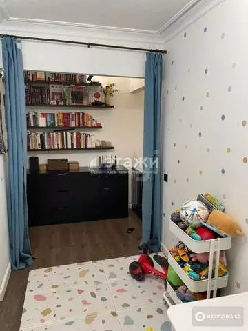 3-комнатная квартира, этаж 1 из 5, 59 м²