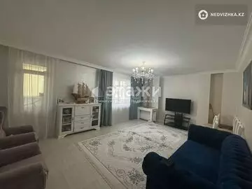 3-комнатная квартира, этаж 3 из 10, 103 м²