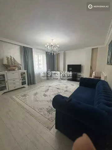 3-комнатная квартира, этаж 3 из 10, 103 м²