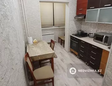 2-комнатная квартира, этаж 1 из 5, 53 м²