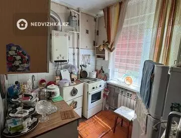 1-комнатная квартира, этаж 4 из 5, 32 м²