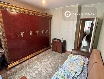 4-комнатная квартира, этаж 1 из 9, 100 м²