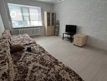 1-комнатная квартира, этаж 1 из 9, 50 м², посуточно