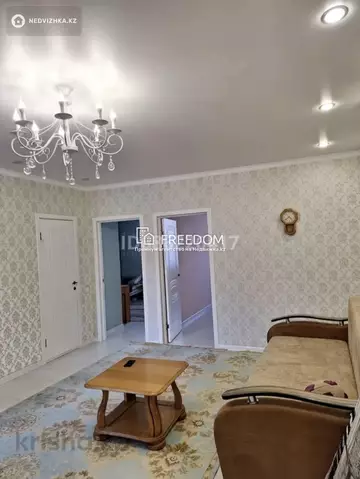 3-комнатная квартира, этаж 2 из 8, 72 м²