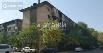 2-комнатная квартира, этаж 4 из 5, 52 м²