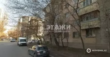 2-комнатная квартира, этаж 4 из 5, 52 м²