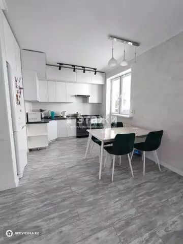 3-комнатная квартира, этаж 13 из 14, 76 м²
