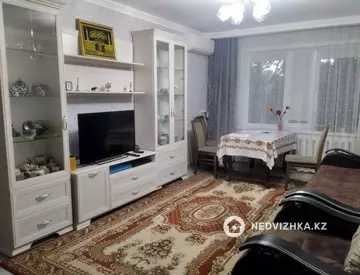 3-комнатная квартира, этаж 4 из 9, 70 м²