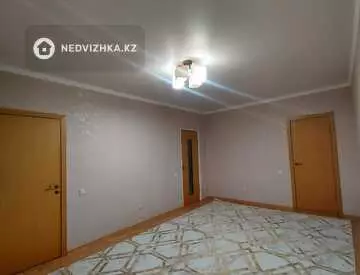 3-комнатная квартира, этаж 4 из 9, 86 м²