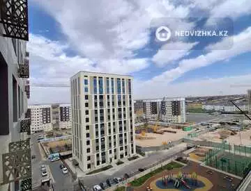 2-комнатная квартира, этаж 4 из 12, 74 м²