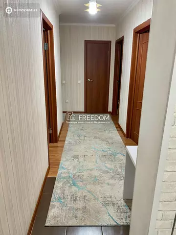 3-комнатная квартира, этаж 4 из 8, 70 м²