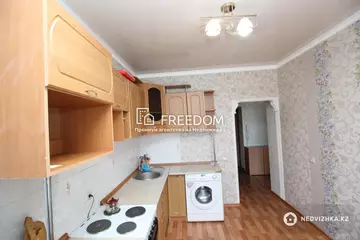 1-комнатная квартира, этаж 9 из 10, 40 м²