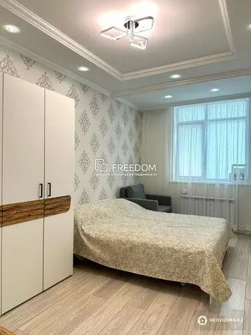 2-комнатная квартира, этаж 8 из 8, 59 м²