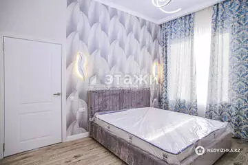 3-комнатная квартира, этаж 12 из 12, 80 м², на длительный срок