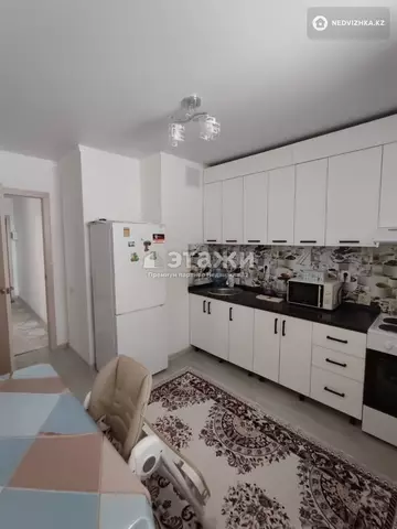 1-комнатная квартира, этаж 3 из 9, 40 м²